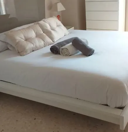 Mirant El Mar Apartamento *
